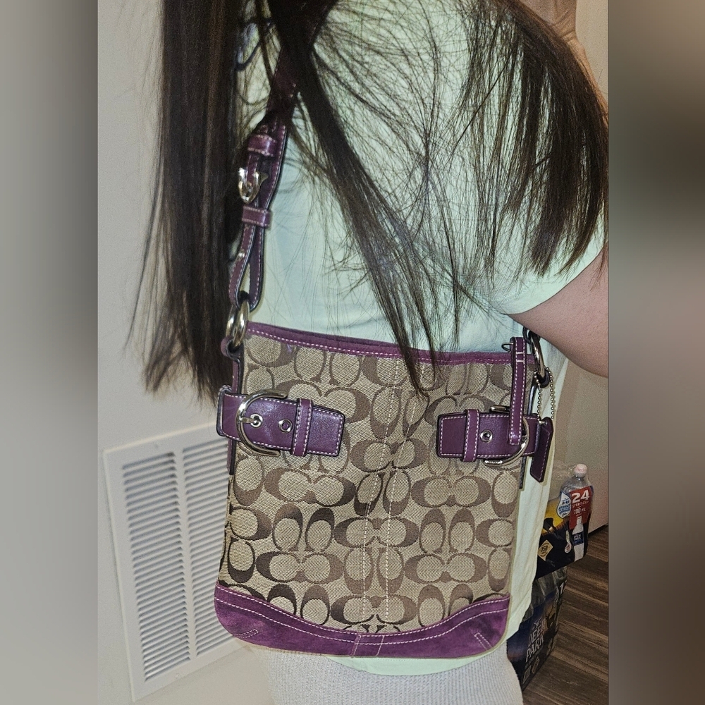 Coach 3577 Signature Jaquard Monogram Logo Shoulder Bag - Picture 17 of 17